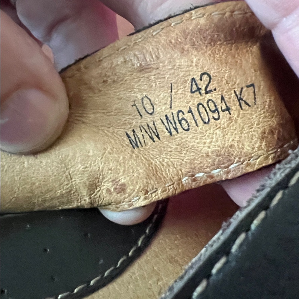 Born Leather Brown Cross Strap Slides/Sandals - 10 - Picture 9 of 10